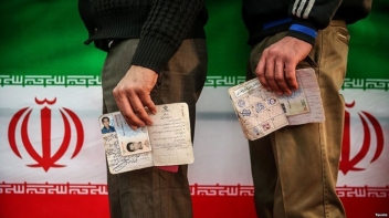 وارد شدن انتخابات ایران به نزاع میان فقیر وغنی/سناریویی خطرناک برای روحانی وارد شدن انتخابات ایران به نزاع میان فقیر وغنی/سناریویی خطرناک برای روحانی