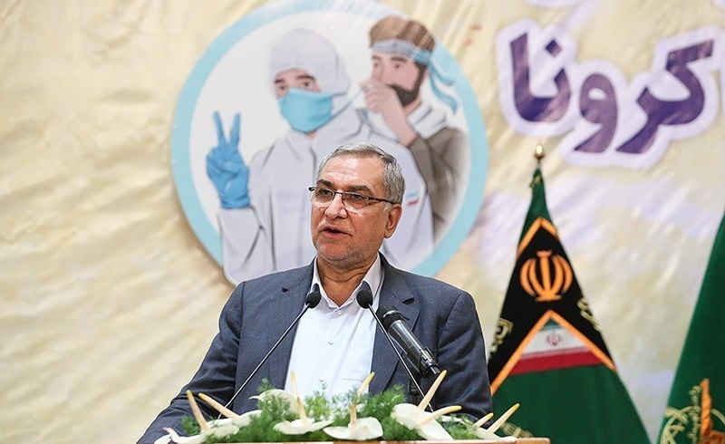 وزیر بهداشت: ۹۰ درصد مردم حداقل یک دوز واکسن کرونا زده‌اند / چتر واکسیناسیون با تلاش مردم و امداد الهی گسترده شد