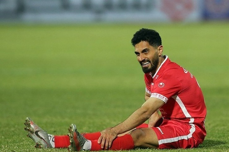 فاش شد ؛ دلیل اقدام عجیب کاپیتان پرسپولیس فاش شد ؛ دلیل اقدام عجیب کاپیتان پرسپولیس