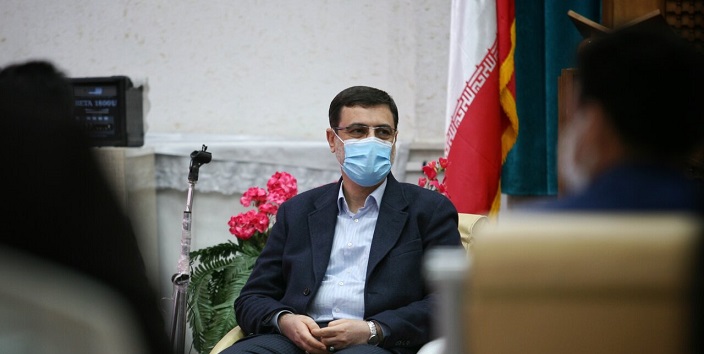قاضی زاده هاشمی: دو ماهه کرونا را جمع می کنم