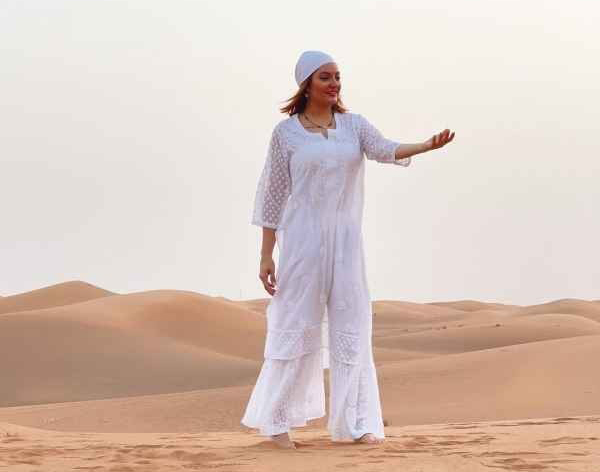 حجاب مهناز افشار بین ایران و اروپا گیر کرده است! + عکس مهناز افشار