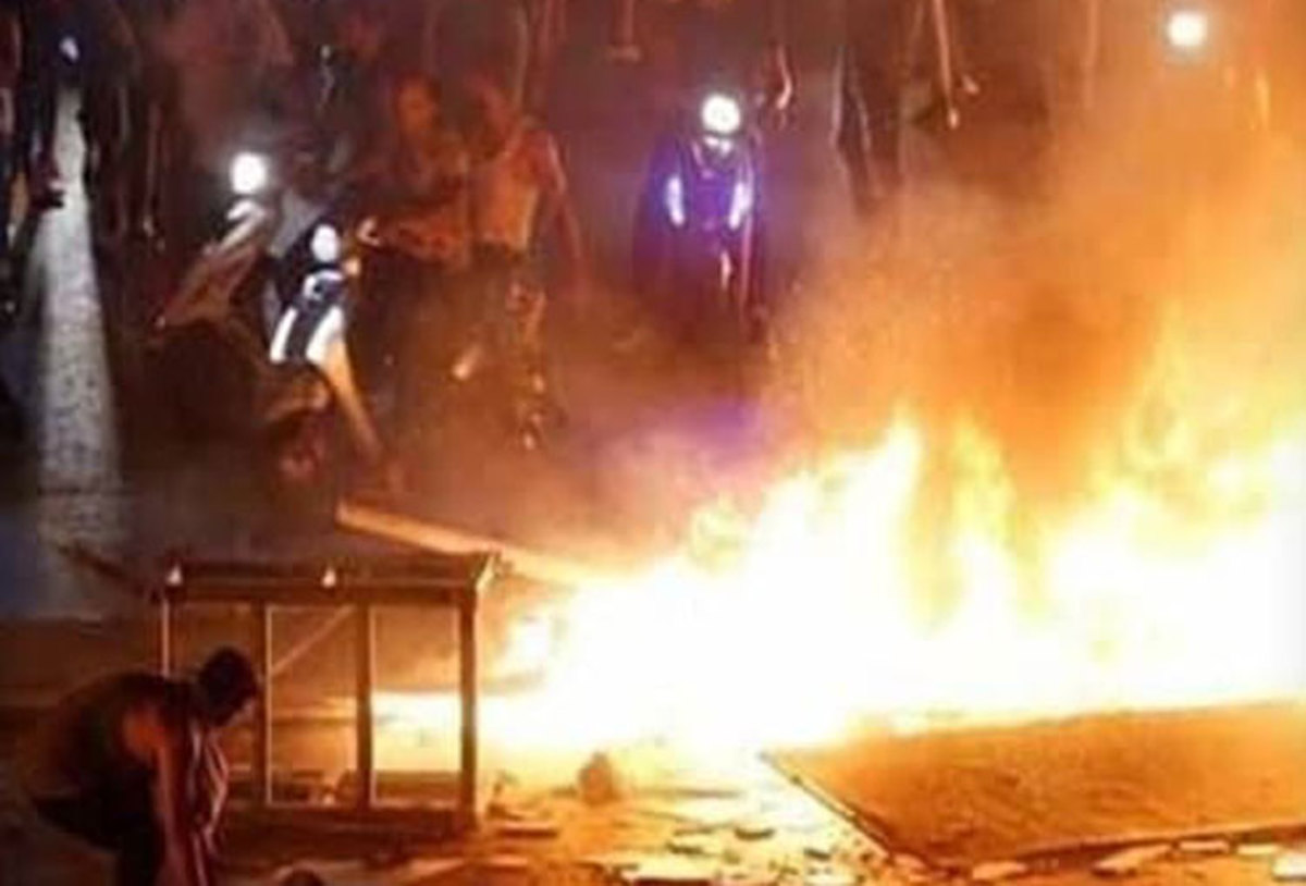 فرمانداری شهرستان ایذه :یک کشته و ۱۴ مجروح در اعتراضات ایذه فرمانداری شهرستان ایذه :یک کشته و ۱۴ مجروح در اعتراضات ایذه