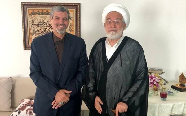 تنگناهای معشیت مردم و نحوه مقابله با کرونا دغدغه فعلی کروبی است