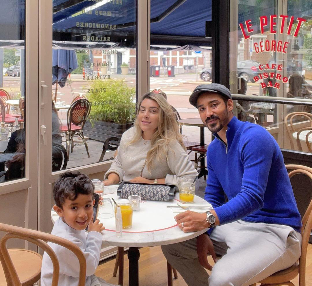 خواهر ساره بیات بی حجاب با رضا قوچان نژاد/عکس خواهر ساره بیات بی حجاب با رضا قوچان نژاد/عکس