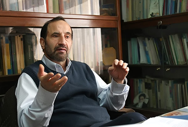 رئيسی شبيه قبلی‌ها نباشد؛ مشکل در مدل حمکرانی است