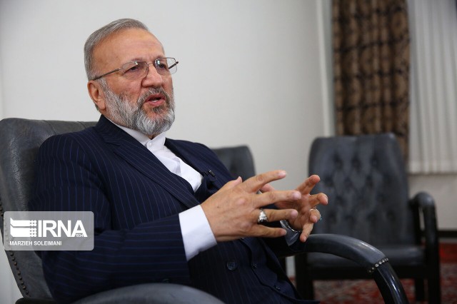 متکی مهمان اتاق رقص کلینتون!