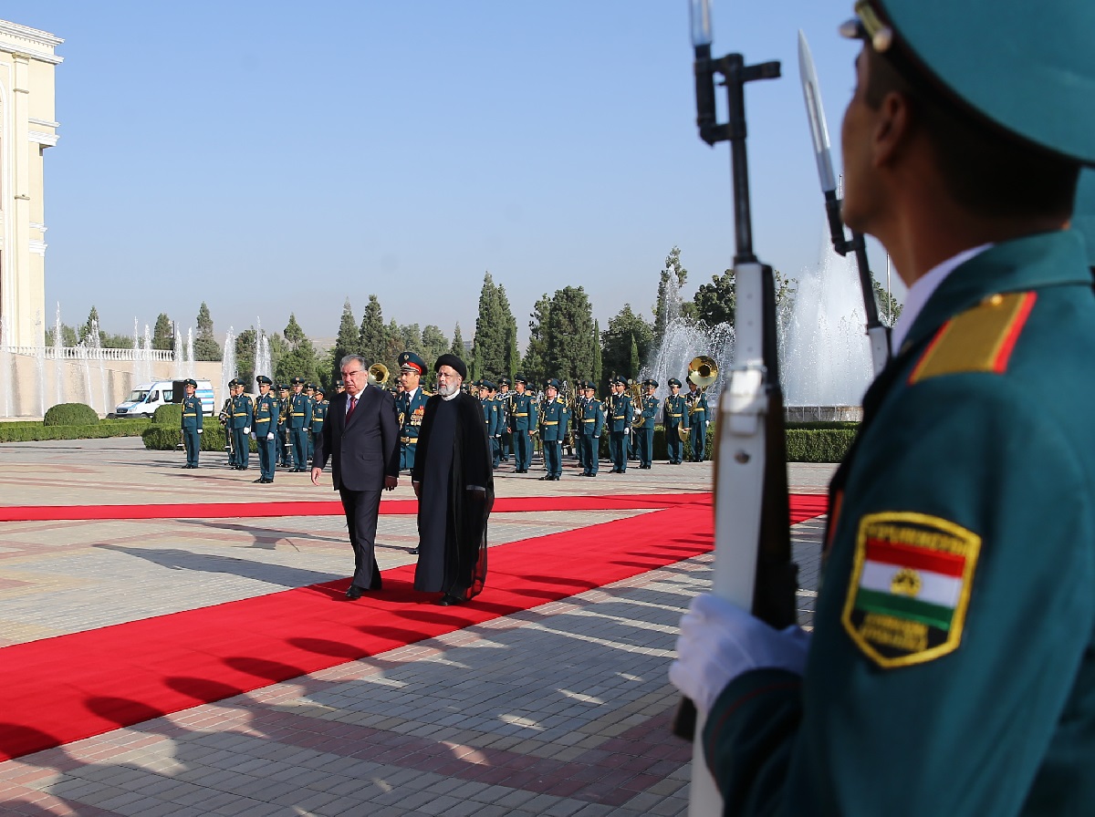 چرا تهران برای استفاده از فرصتهای اقتصادی عضویت کامل در سازمان شانگهای، به اقداماتی در زمینه تجارت خارجی و استانداردهای بین المللی نیاز دارد؟ چرا تهران برای استفاده از فرصتهای اقتصادی عضویت کامل در سازمان شانگهای، به اقداماتی در زمینه تجارت خارجی و استانداردهای بین المللی نیاز دارد؟