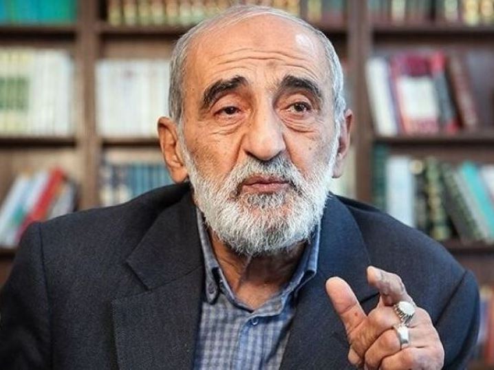 پیشنهاد حسین شریعتمداری: تردید نکنید؛ تنگه هرمز را ببندید / مسئولان اطمینان داشته باشند که همه ملت از آنها پشتیبانی می‌کنند