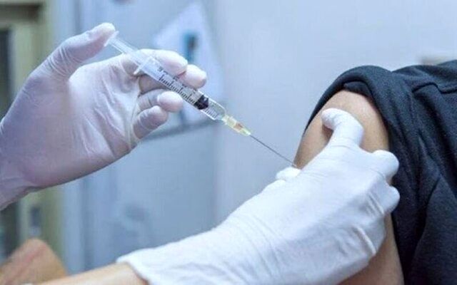 ممنوعیت تزریق واکسن کرونا برای مادران باردار زیر ۱۸ سال