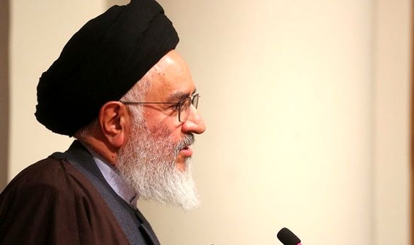 مخالف پول گرفتن حوزه از دولت هستم/ حوزه وابسته به دولت و حکومت شده است