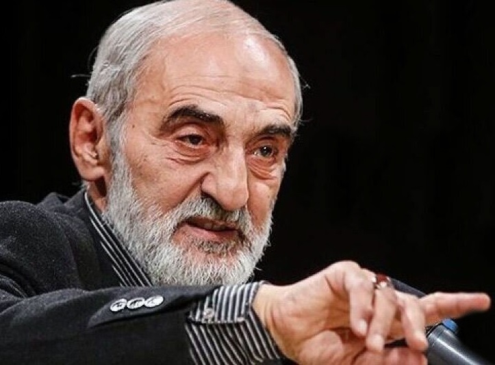 حسین شریعتمداری: تا وقتی ۷ میلیارد دلار ما را نداده‌اند، باید تنگه هرمز را به روی کشتی‌های کره جنوبی ببندیم
