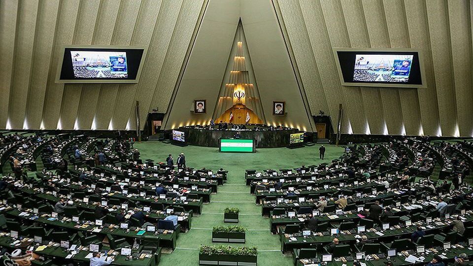 قالیباف به اداره پادگانی مجلس متهم شد