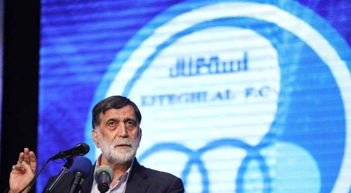 مصطفی آجورلو به سیم آخر زد مصطفی آجورلو به سیم آخر زد