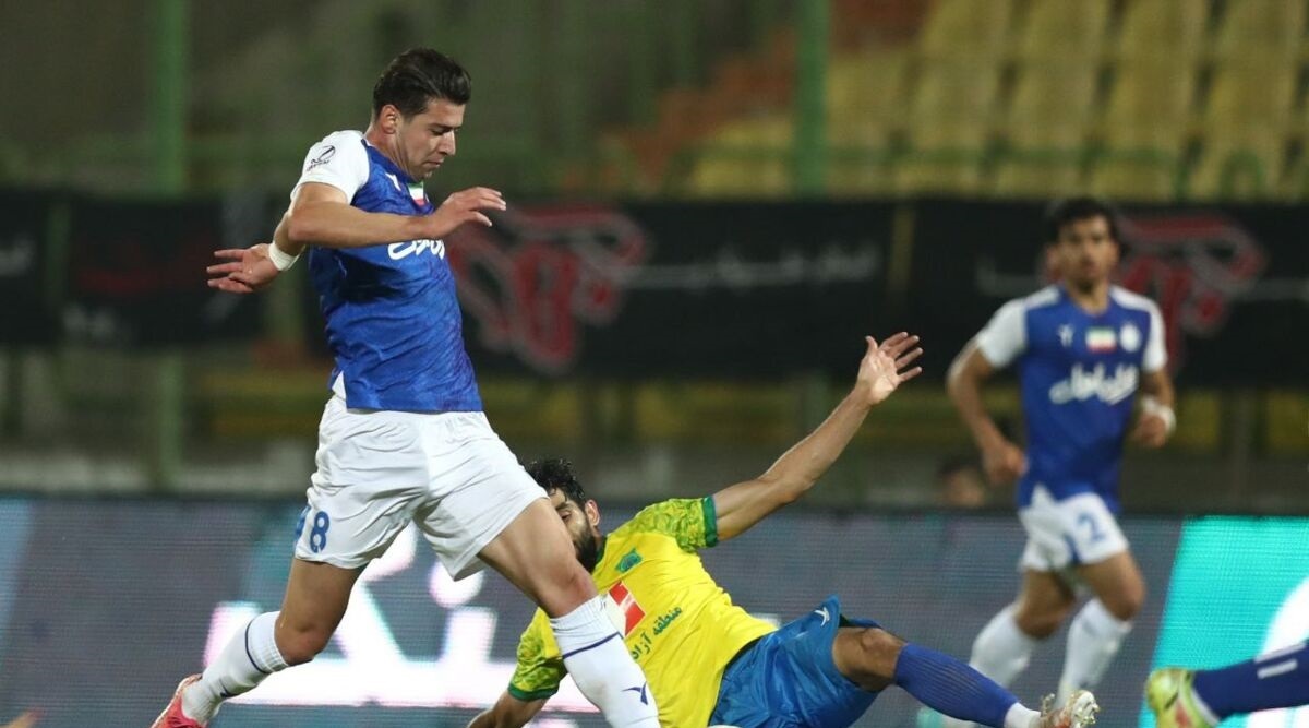 ناراحتی عجیب ستاره استقلال پس از برد ناراحتی عجیب ستاره استقلال پس از برد