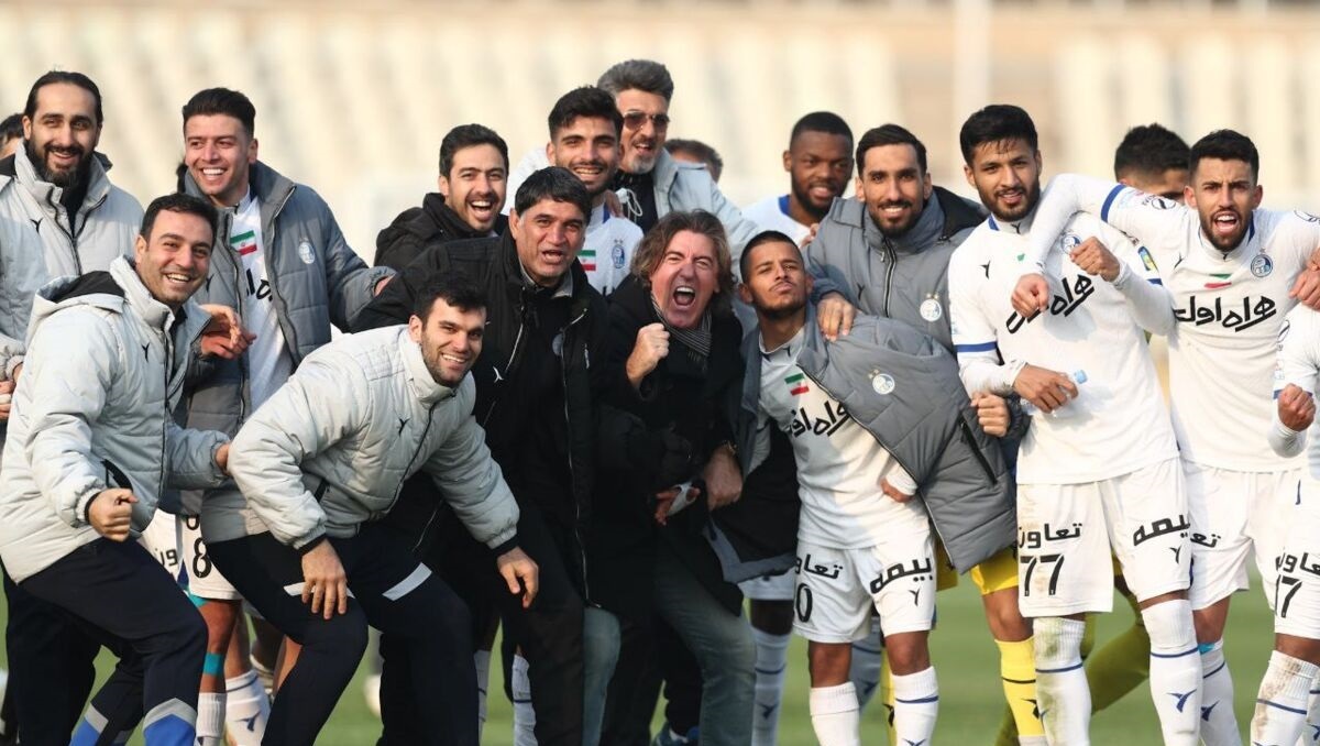 ژست جالب استقلالی ها و ساپینتو بعد از برد مهم ژست جالب استقلالی ها و ساپینتو بعد از برد مهم