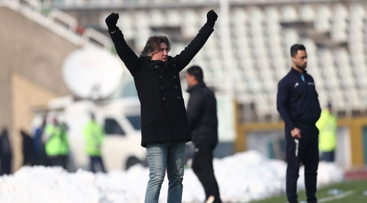 ساپینتو از دست بازیکنان استقلال دیوانه شد ساپینتو از دست بازیکنان استقلال دیوانه شد