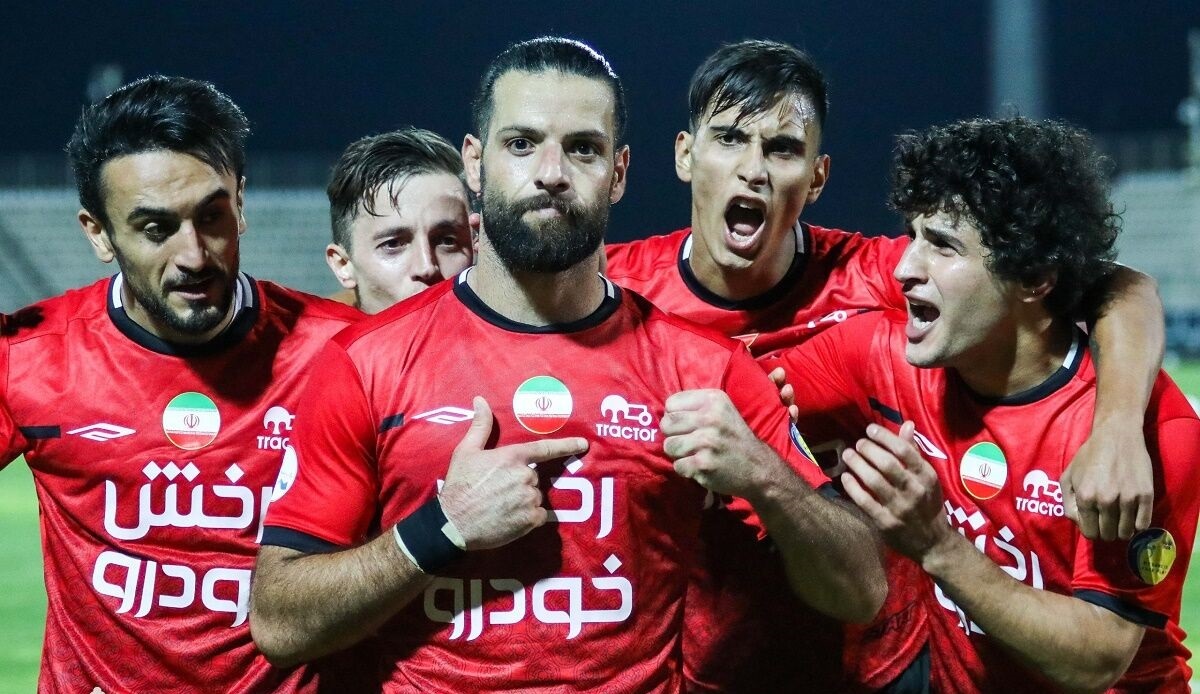 کری ستاره محبوب پرسپولیسی برای تیم گلمحمدی کری ستاره محبوب پرسپولیسی برای تیم گلمحمدی