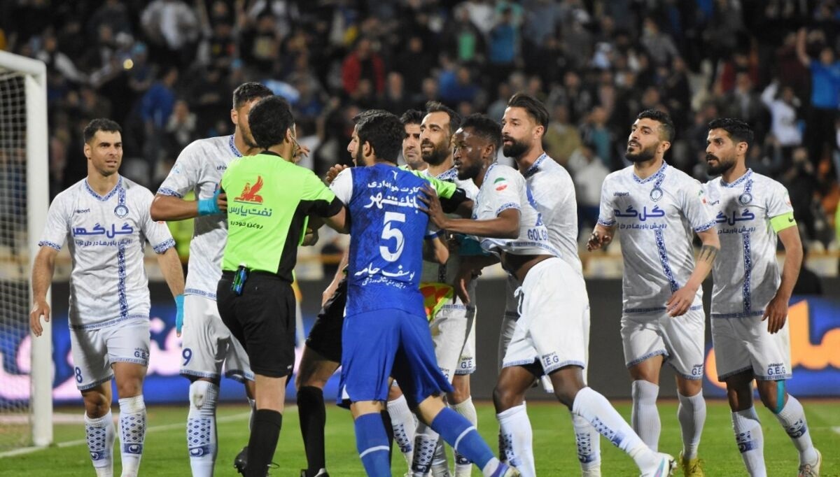 گلگهر به خاطر استقلال به دسته دوم فرستاده میشود! گلگهر به خاطر استقلال به دسته دوم فرستاده میشود!