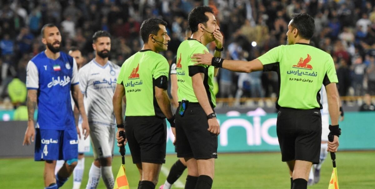 اشتباه بزرگ گل گهر درباره داور بازی با استقلال اشتباه بزرگ گل گهر درباره داور بازی با استقلال