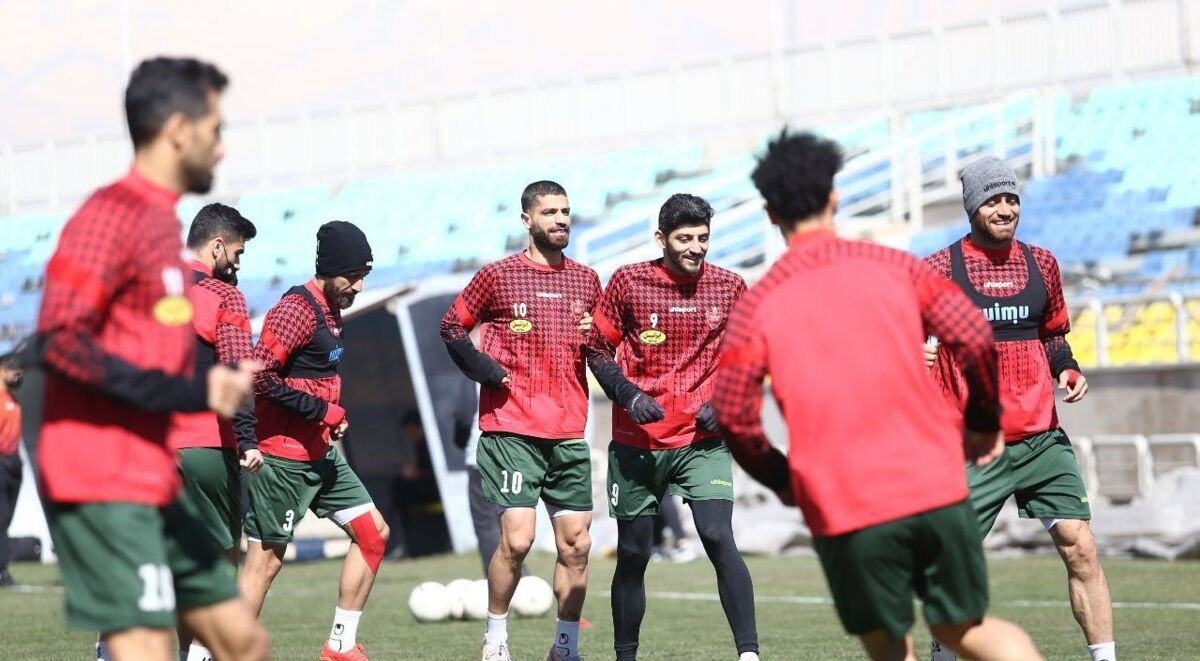 ستاره جنجالی پرسپولیس دوباره مصدوم شد؟ ستاره جنجالی پرسپولیس دوباره مصدوم شد؟