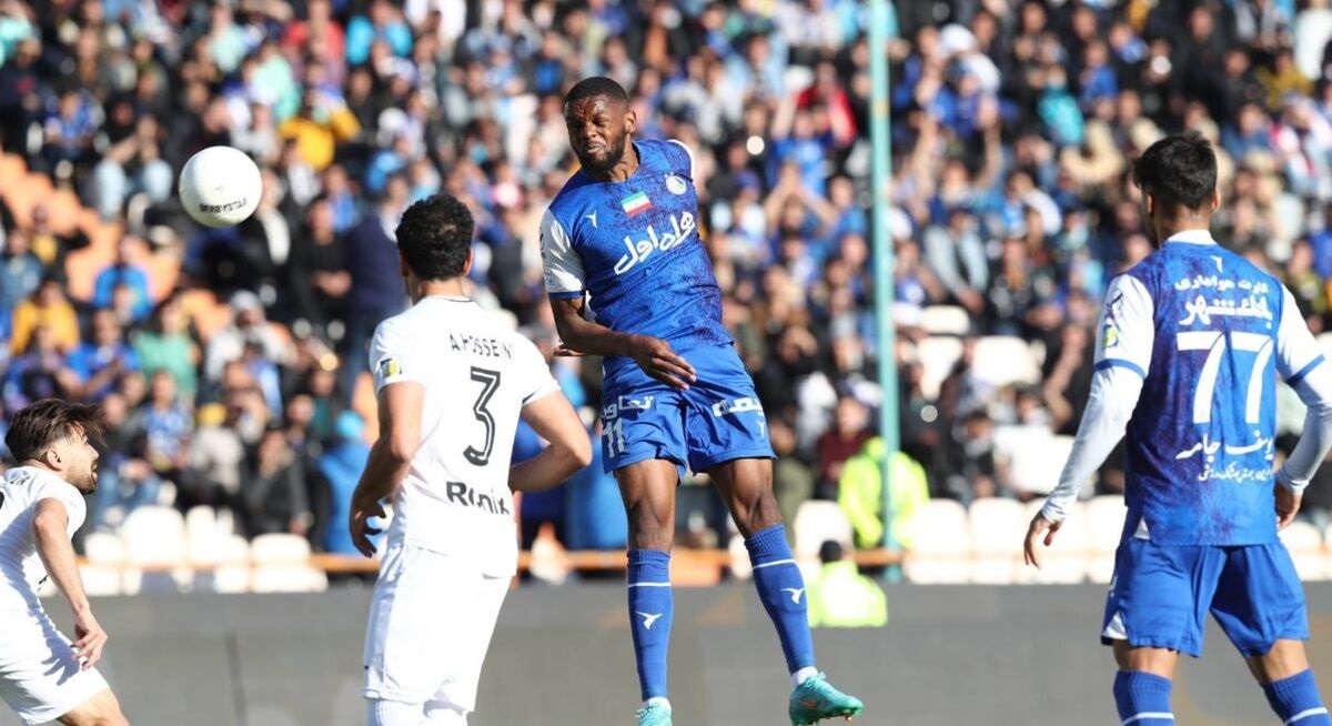 کارشناس داوری درباره مشکوک ترین صحنه بازی استقلال کارشناس داوری درباره مشکوک ترین صحنه بازی استقلال