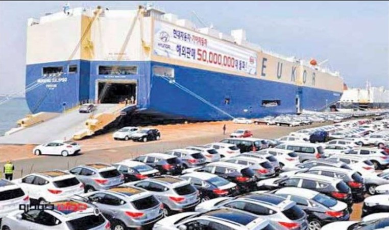 موسوی لارگانی: باید اقشار متوسط و ضعیف جامعه هم توان خرید خودرو وارداتی داشته باشند موسوی لارگانی: باید اقشار متوسط و ضعیف جامعه هم توان خرید خودرو وارداتی داشته باشند