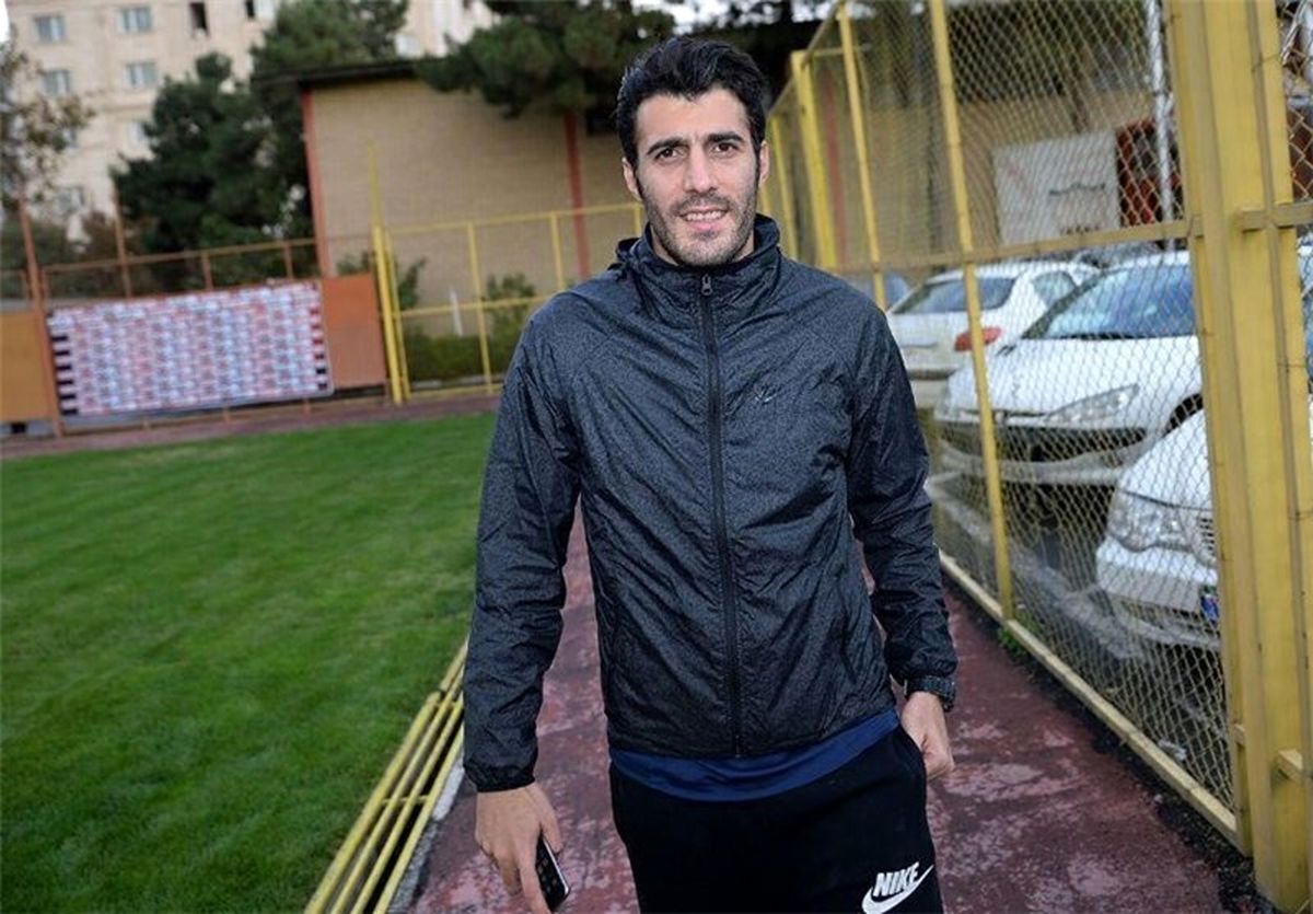 مشکل پرسپولیس مشخص شد ؛ دفاع کاپیتان سابق پرسپولیس از گلمحمدی مشکل پرسپولیس مشخص شد ؛ دفاع کاپیتان سابق پرسپولیس از گلمحمدی