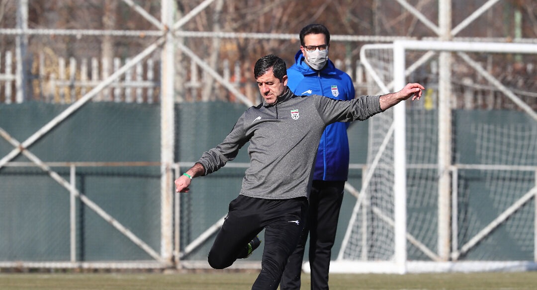 کریم باقری پرسپولیس را انتخاب می کند یا تیم ملی ؟ کریم باقری پرسپولیس را انتخاب می کند یا تیم ملی ؟