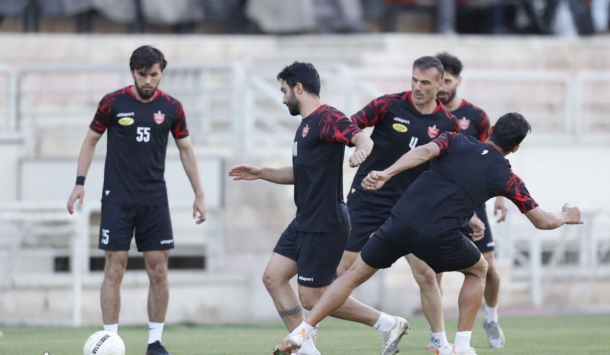 پرسپولیس برای بازی با شهرخودرو استارت زد پرسپولیس برای بازی با شهرخودرو استارت زد