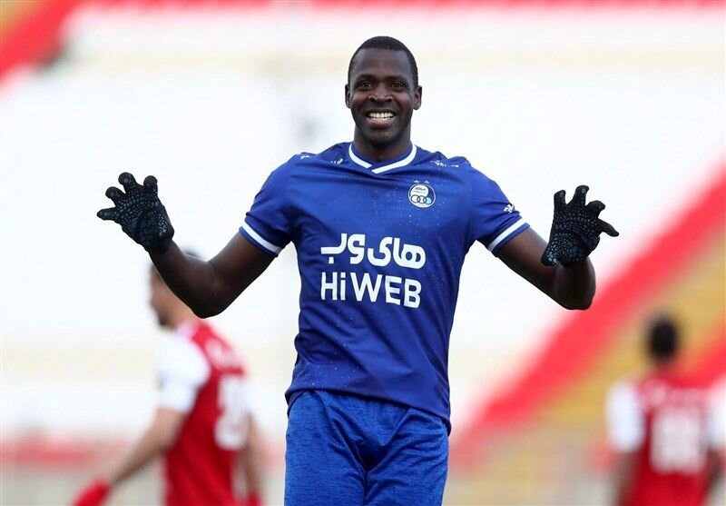 مهاجم محبوب استقلال در لیست پرسپولیس قرار دارد؟ مهاجم محبوب استقلال در لیست پرسپولیس قرار دارد؟