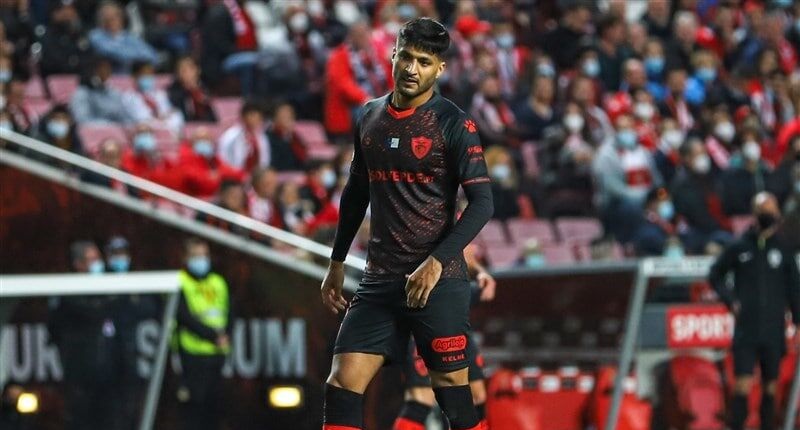 پرسپولیس دست بردار نیست ؛ ستاره مدنظر استقلال سرخپوش می شود ؟ پرسپولیس دست بردار نیست ؛ ستاره مدنظر استقلال سرخپوش می شود ؟