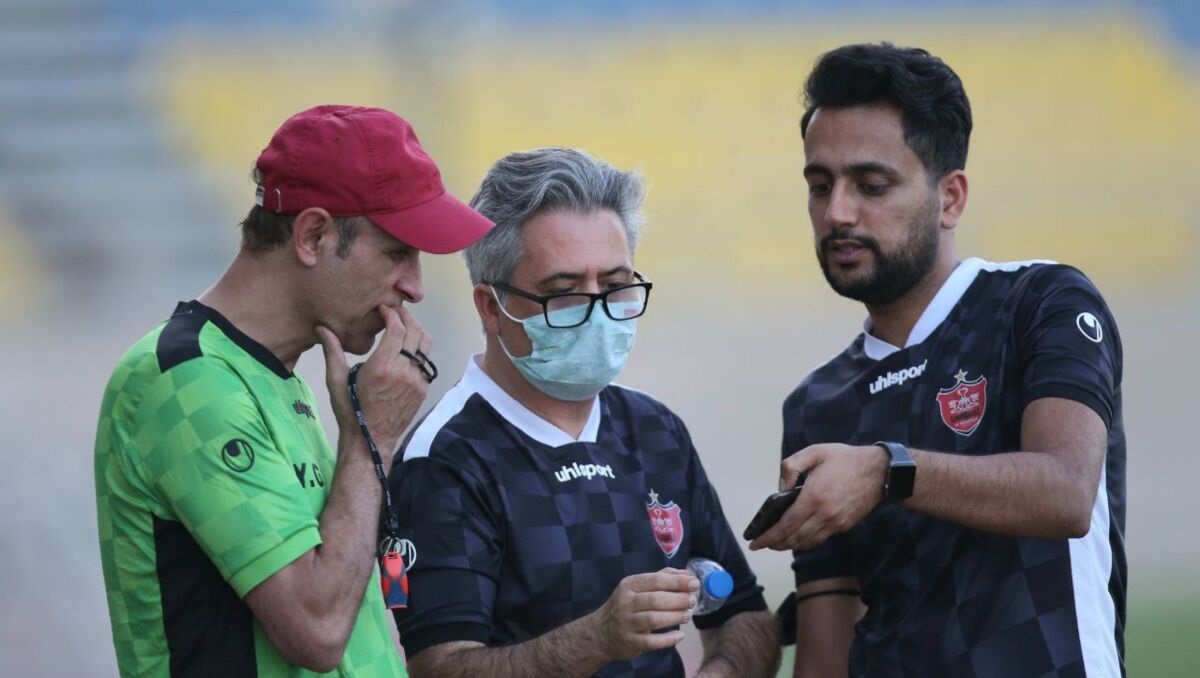 یحیی فقط با خریدهای گرانقیمت کارش را پیش میبرد ... یحیی فقط با خریدهای گرانقیمت کارش را پیش میبرد ...