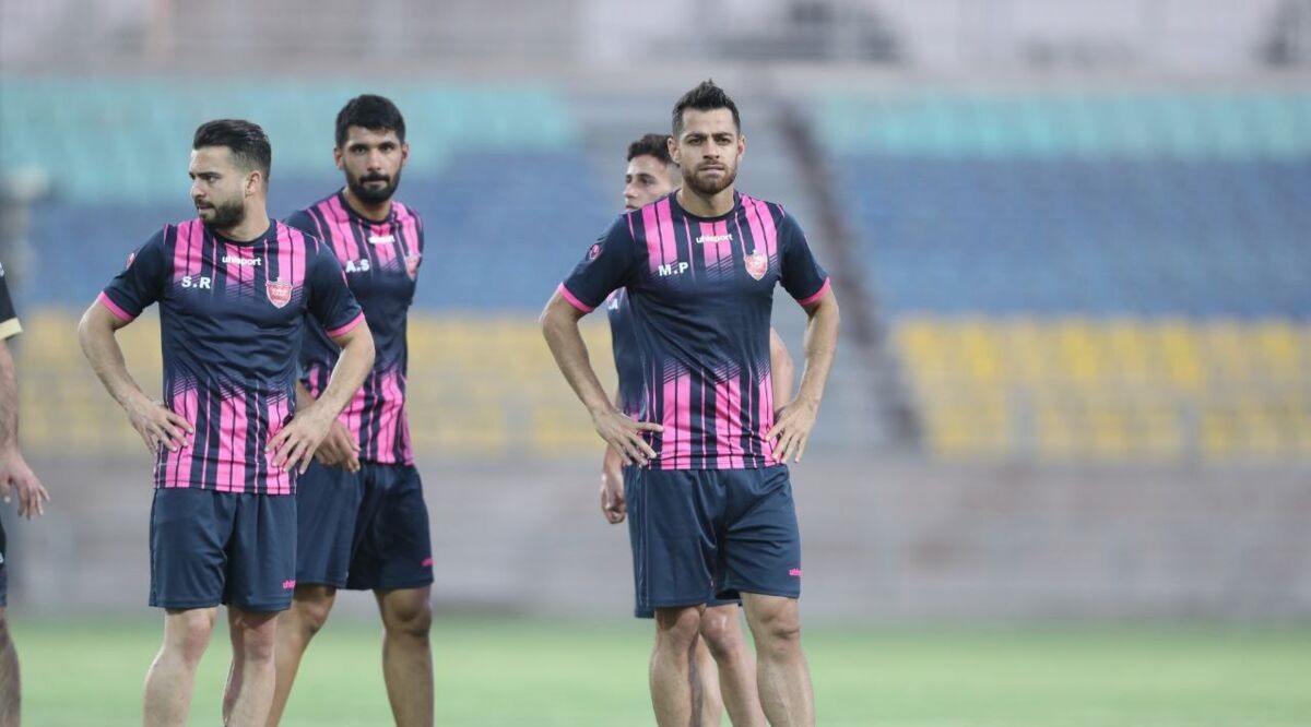 یکی از ناراحتترین افراد حاضر در تمرینات پرسپولیس ؛ خرید جدید یحیی یکی از ناراحتترین افراد حاضر در تمرینات پرسپولیس ؛ خرید جدید یحیی