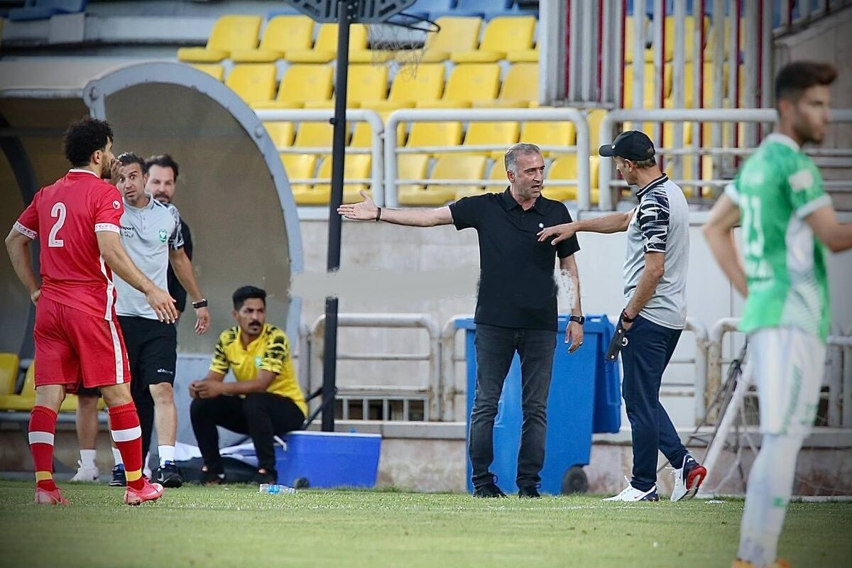 برخورد عجیب اما واقعی یحیی در برابر عصبانیت یک استقلالی برخورد عجیب اما واقعی یحیی در برابر عصبانیت یک استقلالی