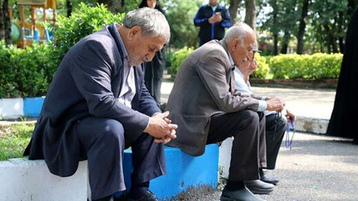 این گروه از بازنشستگان مشمول افزایش حقوق شدند