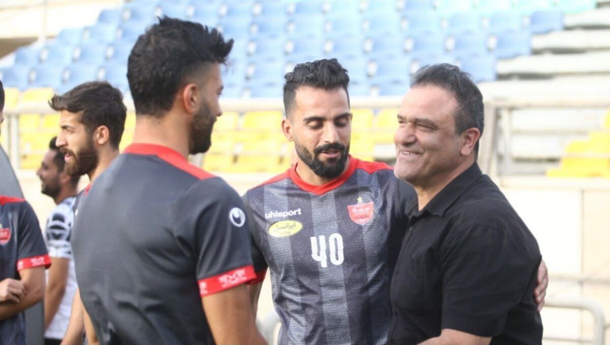 لطفاً به پرسپولیس نگویید کهکشانی! لطفاً به پرسپولیس نگویید کهکشانی!