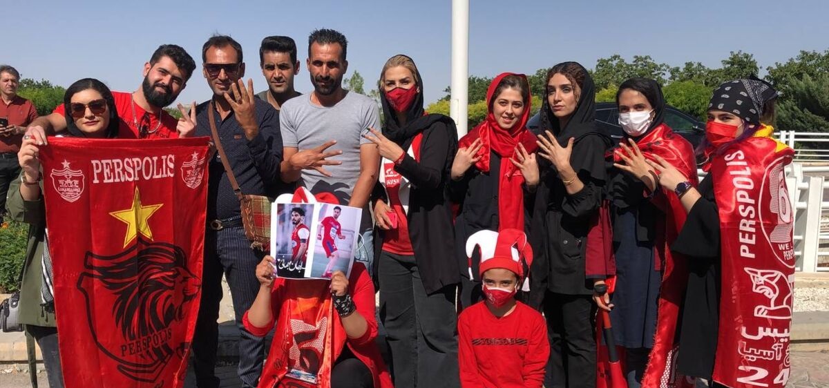 تبعیض بین استقلال و پرسپولیس ؟ آزادی در تسخیر بانوان پرسپولیسی تبعیض بین استقلال و پرسپولیس ؟ آزادی در تسخیر بانوان پرسپولیسی