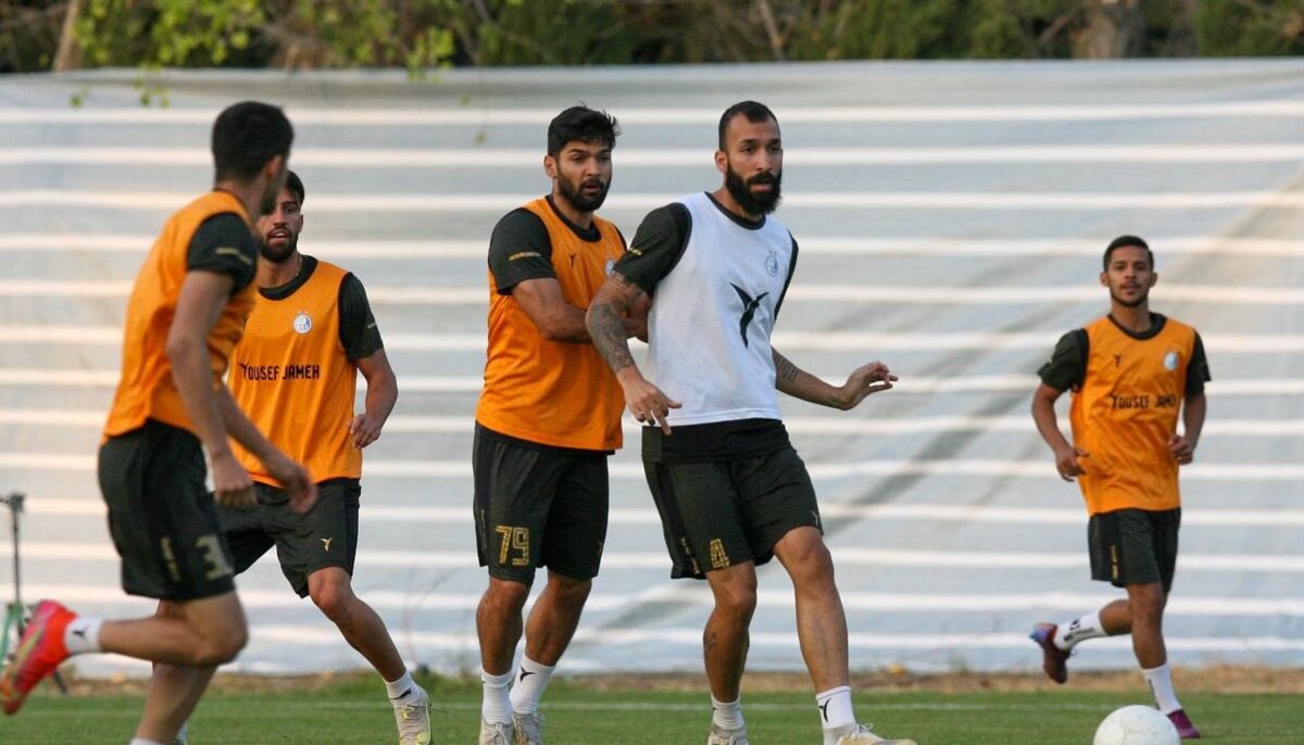 خبری عجیب از راهرو استقلال ؛ صدای اعتراض بازیکنان استقلال بلند شد خبری عجیب از راهرو استقلال ؛ صدای اعتراض بازیکنان استقلال بلند شد