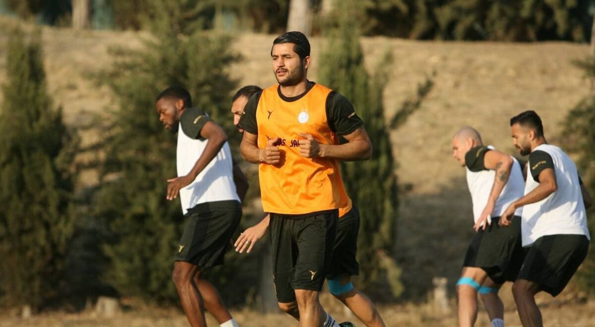 ریکاردو ساپینتو بر سر یک دو راهی بزرگ در انتخاب دو ستاره ریکاردو ساپینتو بر سر یک دو راهی بزرگ در انتخاب دو ستاره