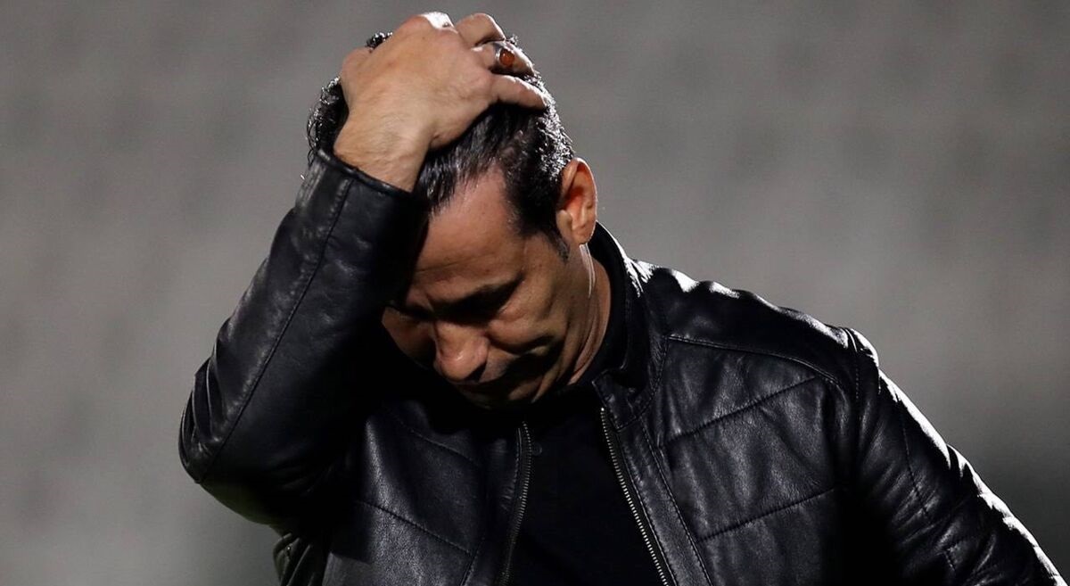 واکنش تلخ مربی پرسپولیسی به برد استقلال واکنش تلخ مربی پرسپولیسی به برد استقلال