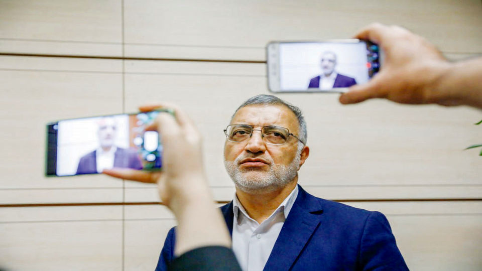 اصرار بر موازی کاری