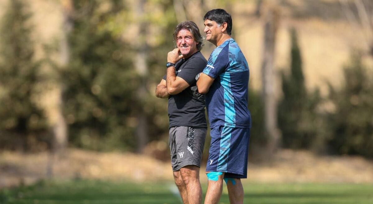 عصبانیت عجیب ساپینتو ؛ فرهادهای بنفش سرمربی استقلال عصبانیت عجیب ساپینتو ؛ فرهادهای بنفش سرمربی استقلال