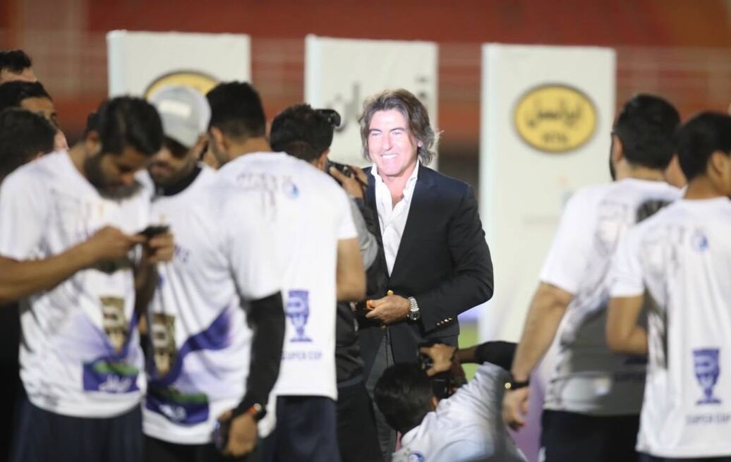 ماجرای گریه های ریکاردو ساپینتو در رختکن استقلال ماجرای گریه های ریکاردو ساپینتو در رختکن استقلال