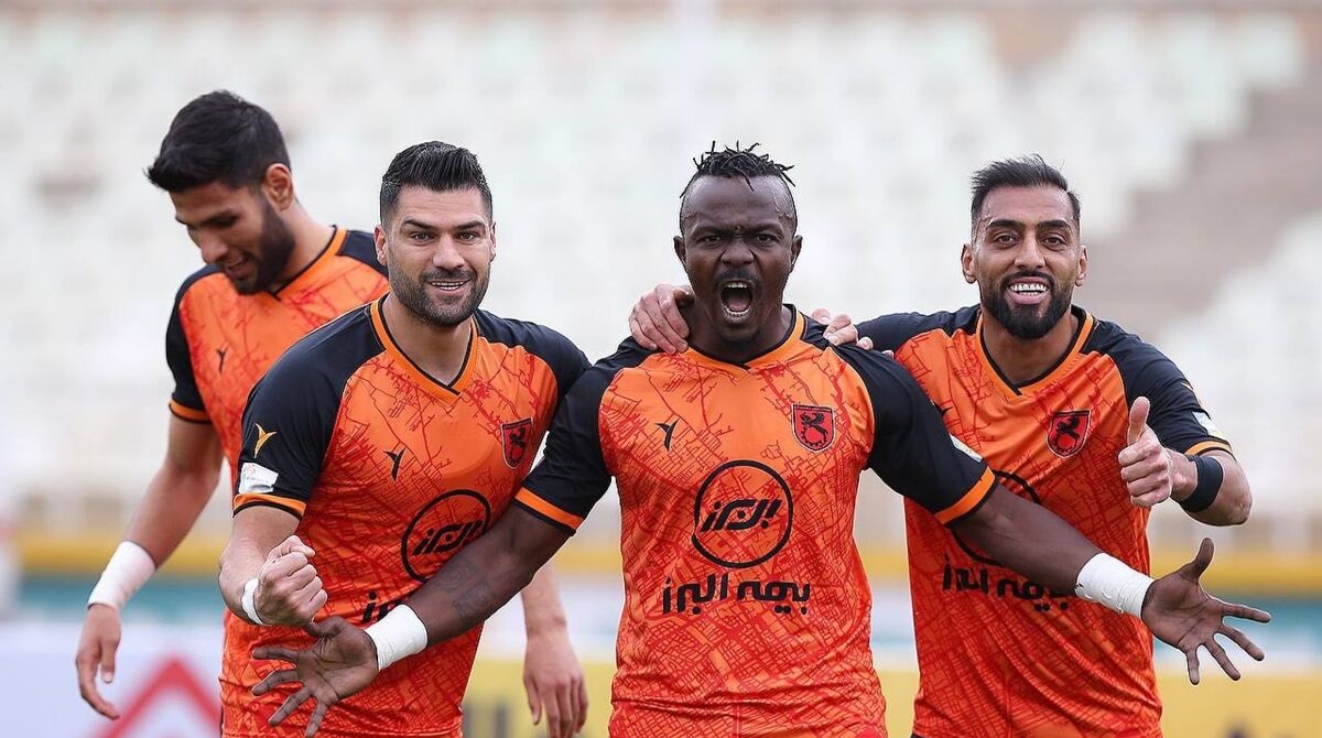 یاغی پرسپولیس این سرمربی را کلافه کرد یاغی پرسپولیس این سرمربی را کلافه کرد