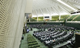 سردرگمی در بهارستان