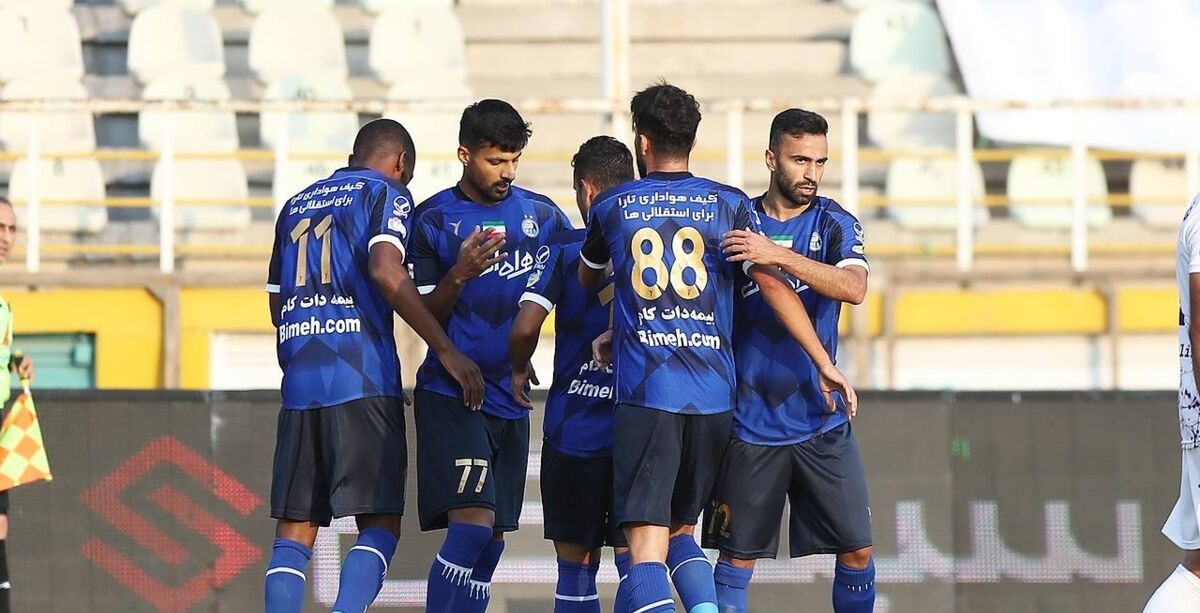 قول فتح الله زاده عملی می شود؟ بازیکنان استقلال در انتظار قول فتح الله زاده عملی می شود؟ بازیکنان استقلال در انتظار