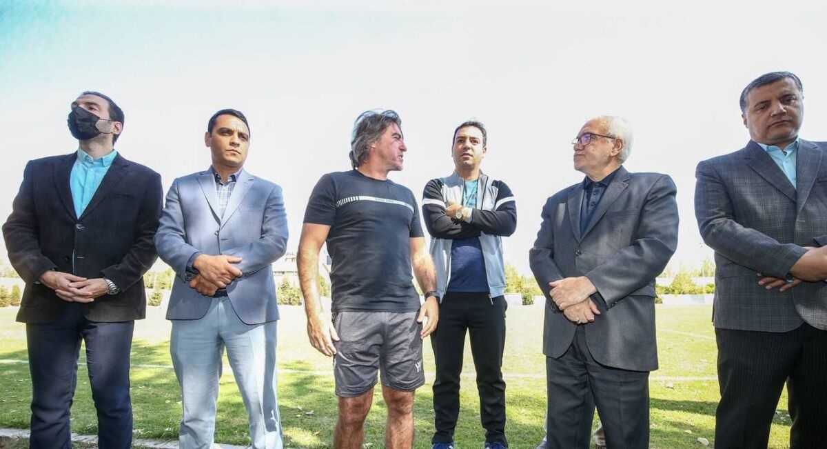 منتظر بمب های علی فتحاللهزاده برای استقلال باشید منتظر بمب های علی فتحاللهزاده برای استقلال باشید