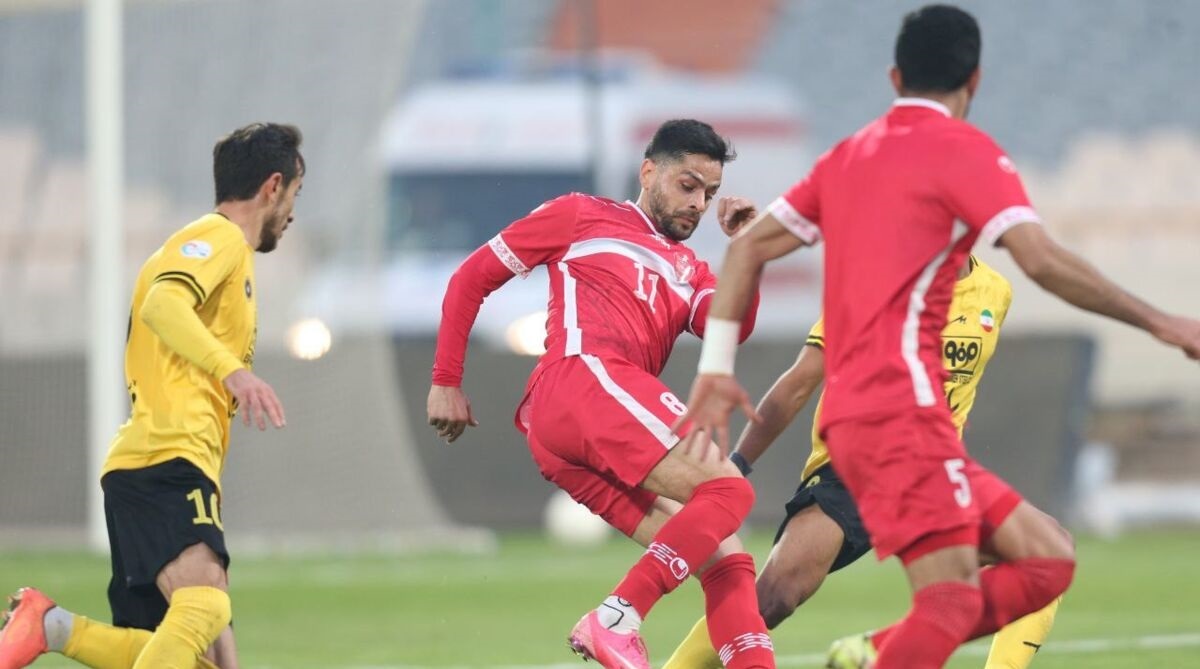 پشت پرده جنجال در دقایق پایانی سپاهان - پرسپولیس پشت پرده جنجال در دقایق پایانی سپاهان - پرسپولیس