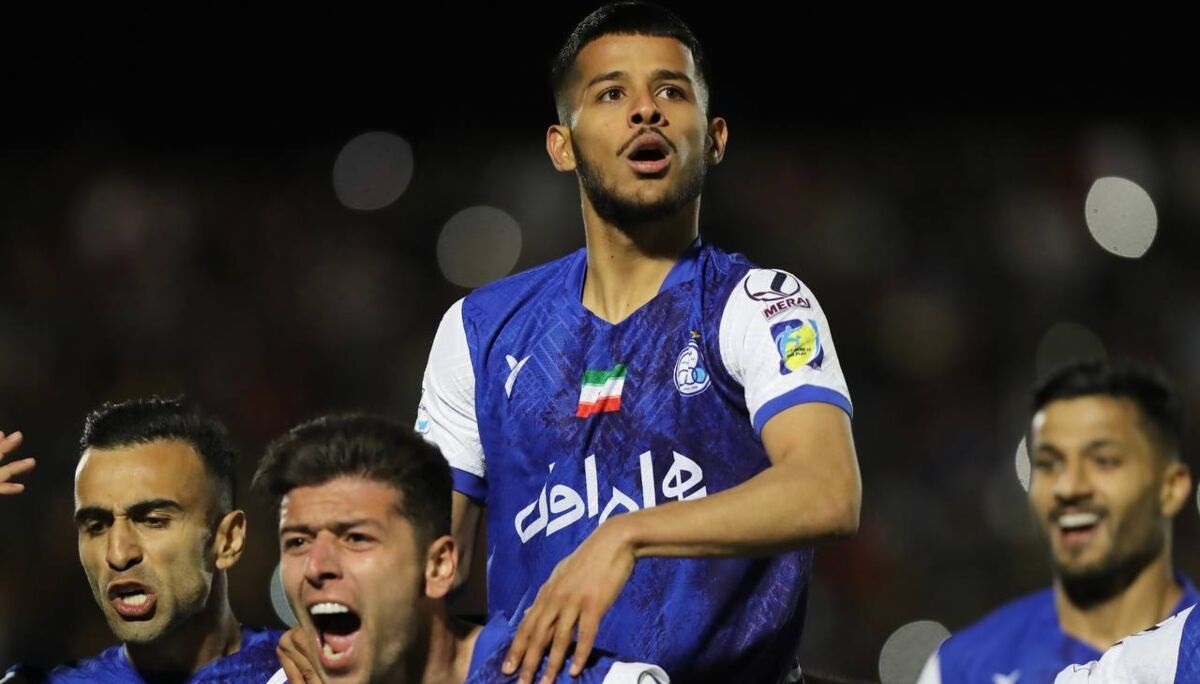 یک ملی پوش جدید در تیم ساپینتو ؟ چراغ سبز قلعهنویی به ستاره استقلال یک ملی پوش جدید در تیم ساپینتو ؟ چراغ سبز قلعهنویی به ستاره استقلال