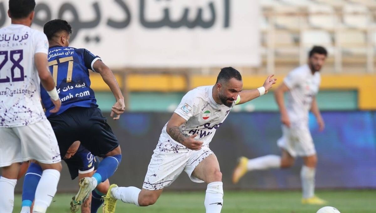 رقیب محبوب قبل از دربی بزرگ به استقلال رسید رقیب محبوب قبل از دربی بزرگ به استقلال رسید